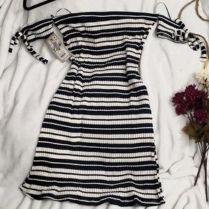 Mapale Dress off-shoulders